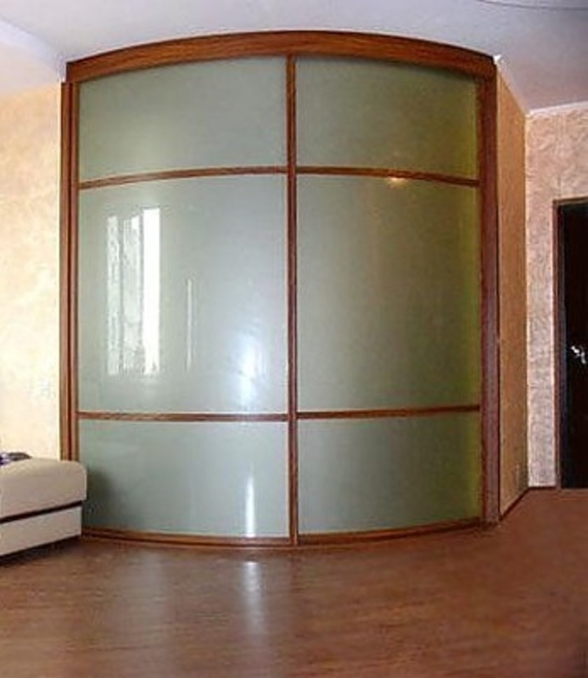 Встроенный шкаф купе радиусный в классическом стиле Туркестан