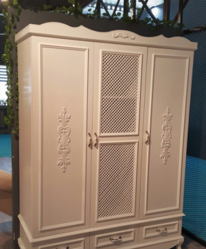 Распашные двери с декоративными накладками Туркестан